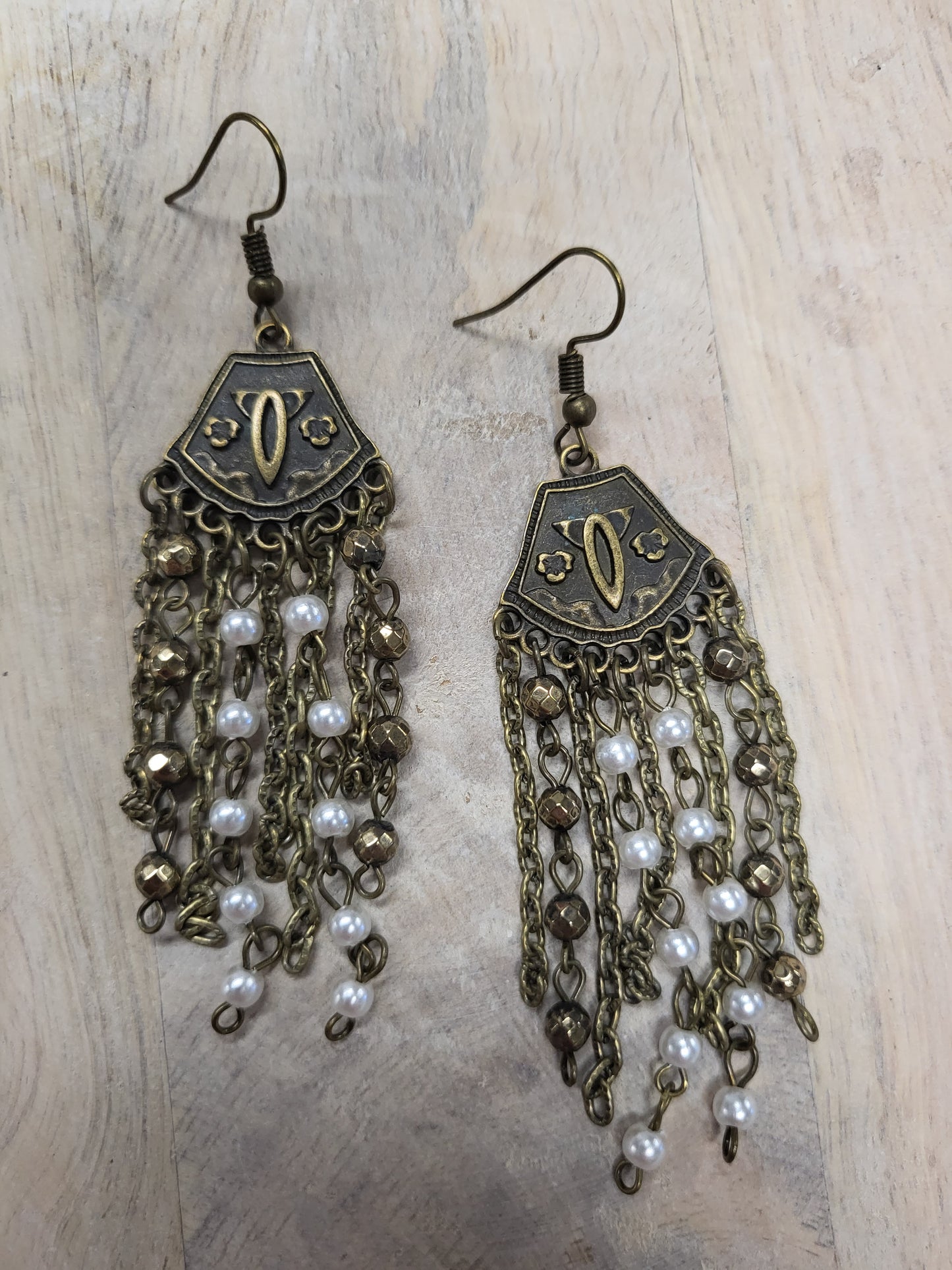 Antique Gold w/ Pearl Chandelier ER