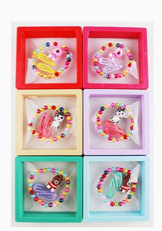 Kids Animal Charm Stretch Bracelet Hair Pin Sets