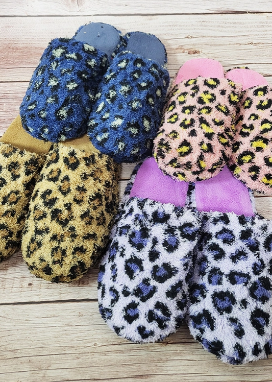 Leopard Indoor Fuzzy Slippers
